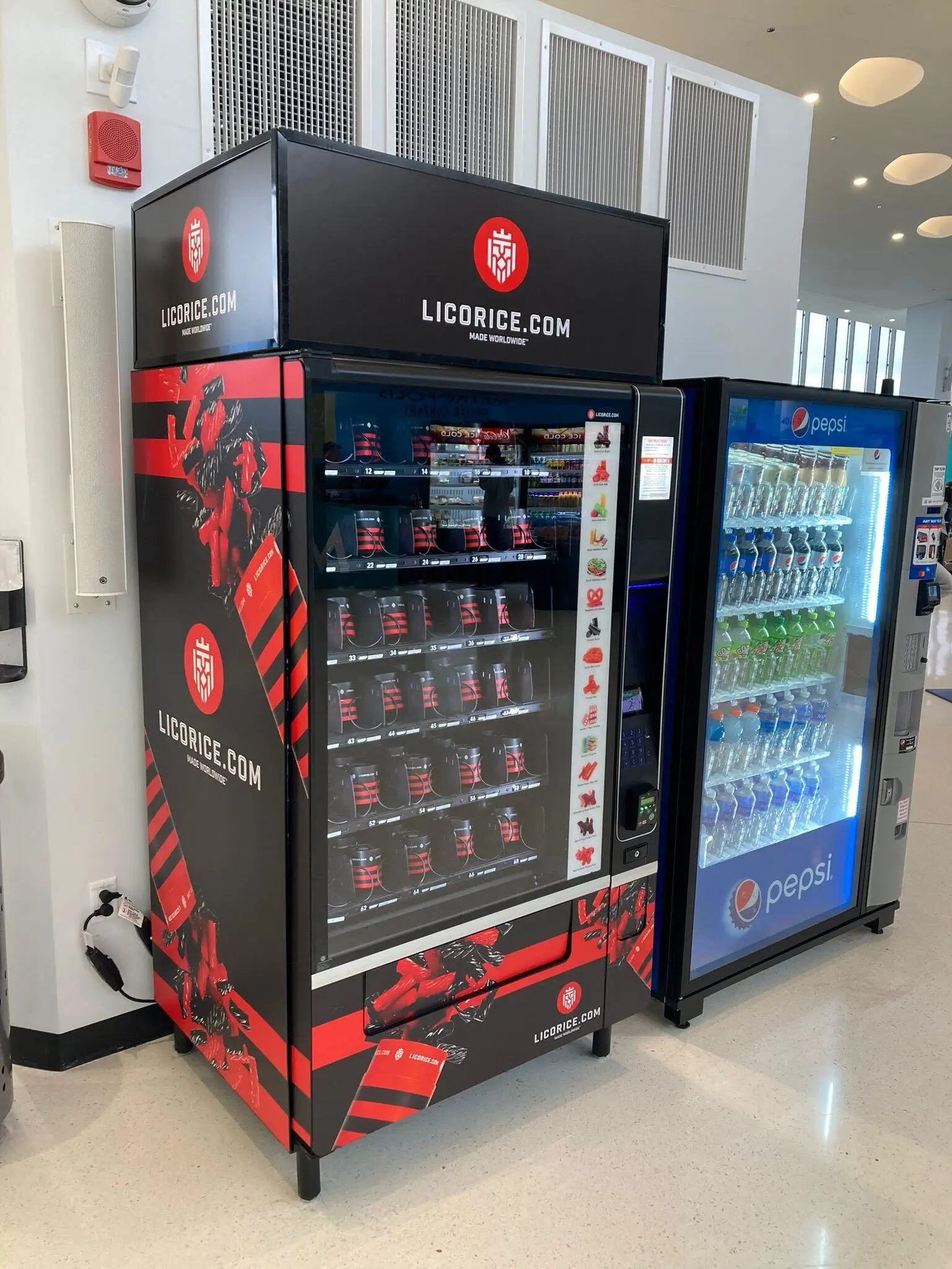 Licorice.com Vending Machine Wrap